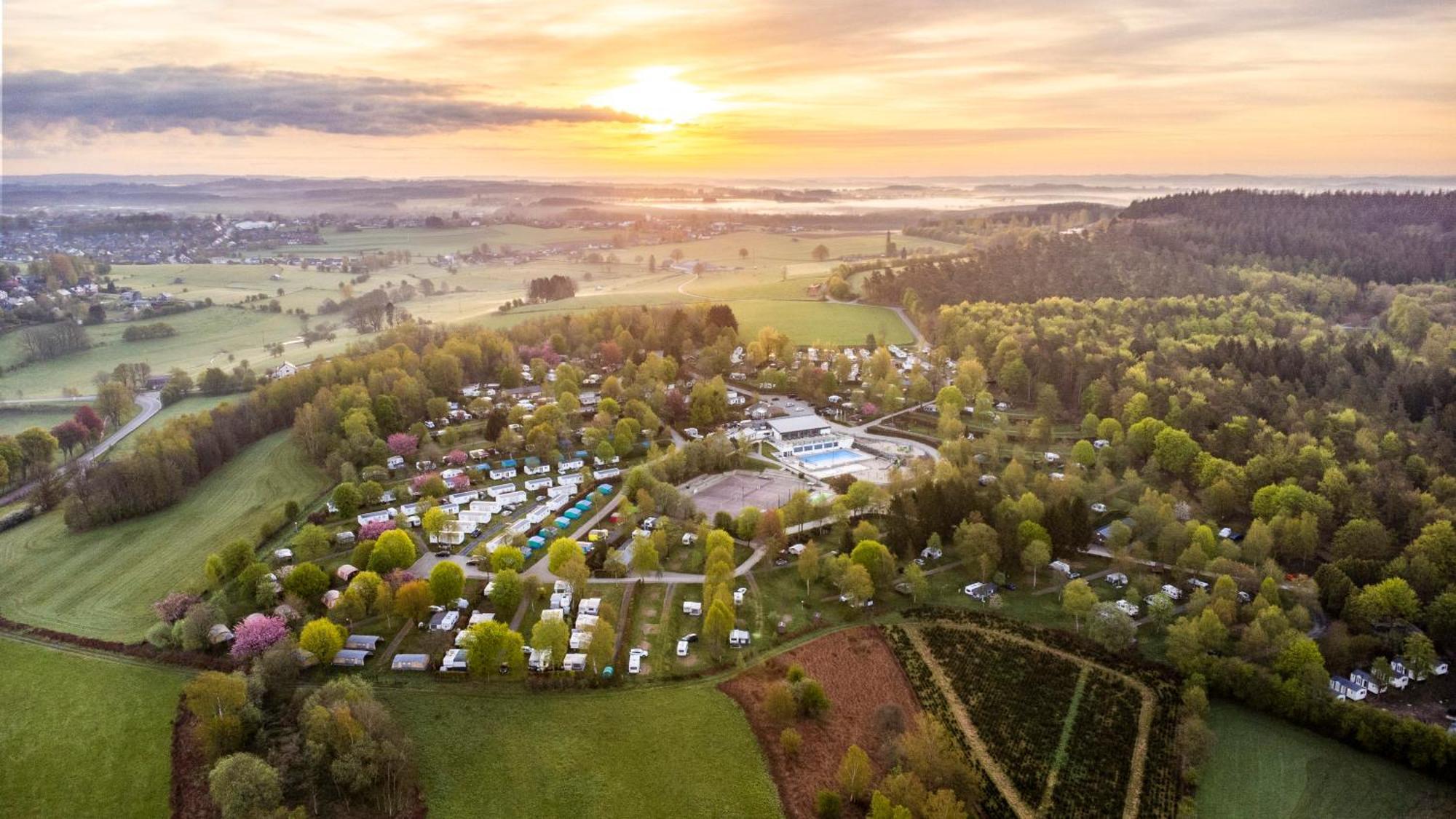 Ardennen Camping Bertrix Eksteriør bilde