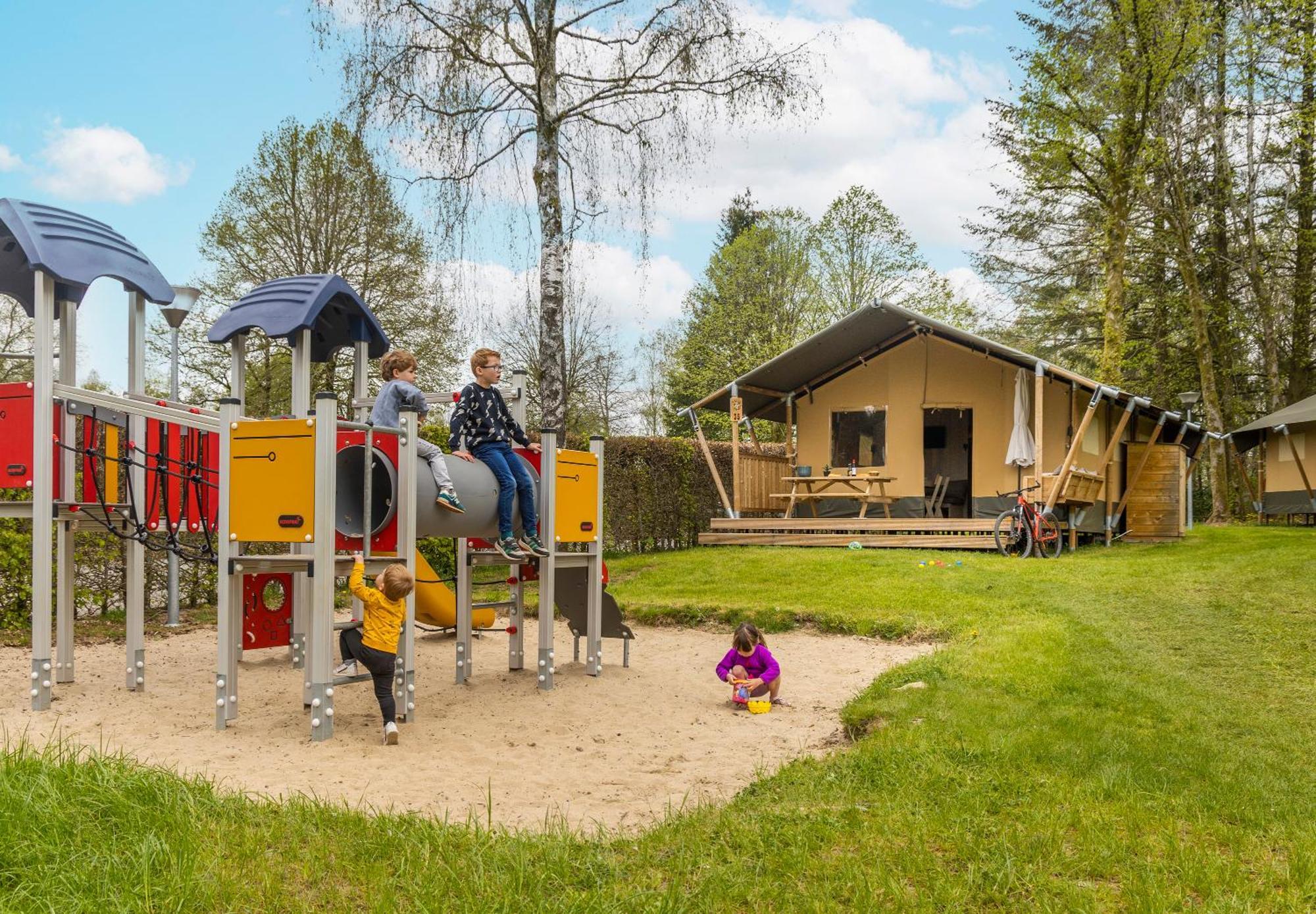 Ardennen Camping Bertrix Eksteriør bilde